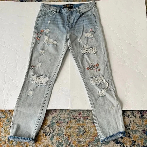 Lucky Brand jeans, Sienna slim boyfriend, Distressed, embroidered flowers, size0 - Picture 2 of 13